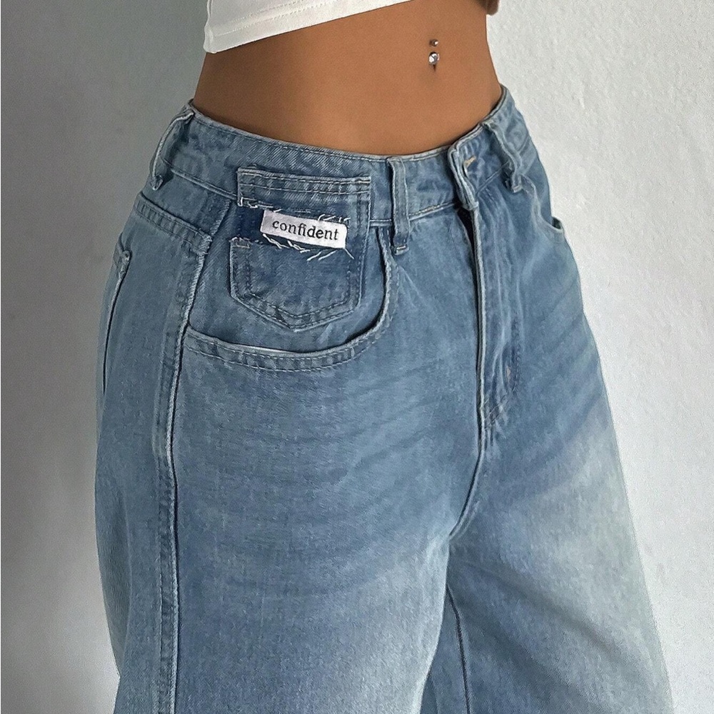DAZY Women’s Casual Wide Leg Baggy Demin w/ Pockets, size 6 (XL) light wash NWOT - Picture 2 of 15